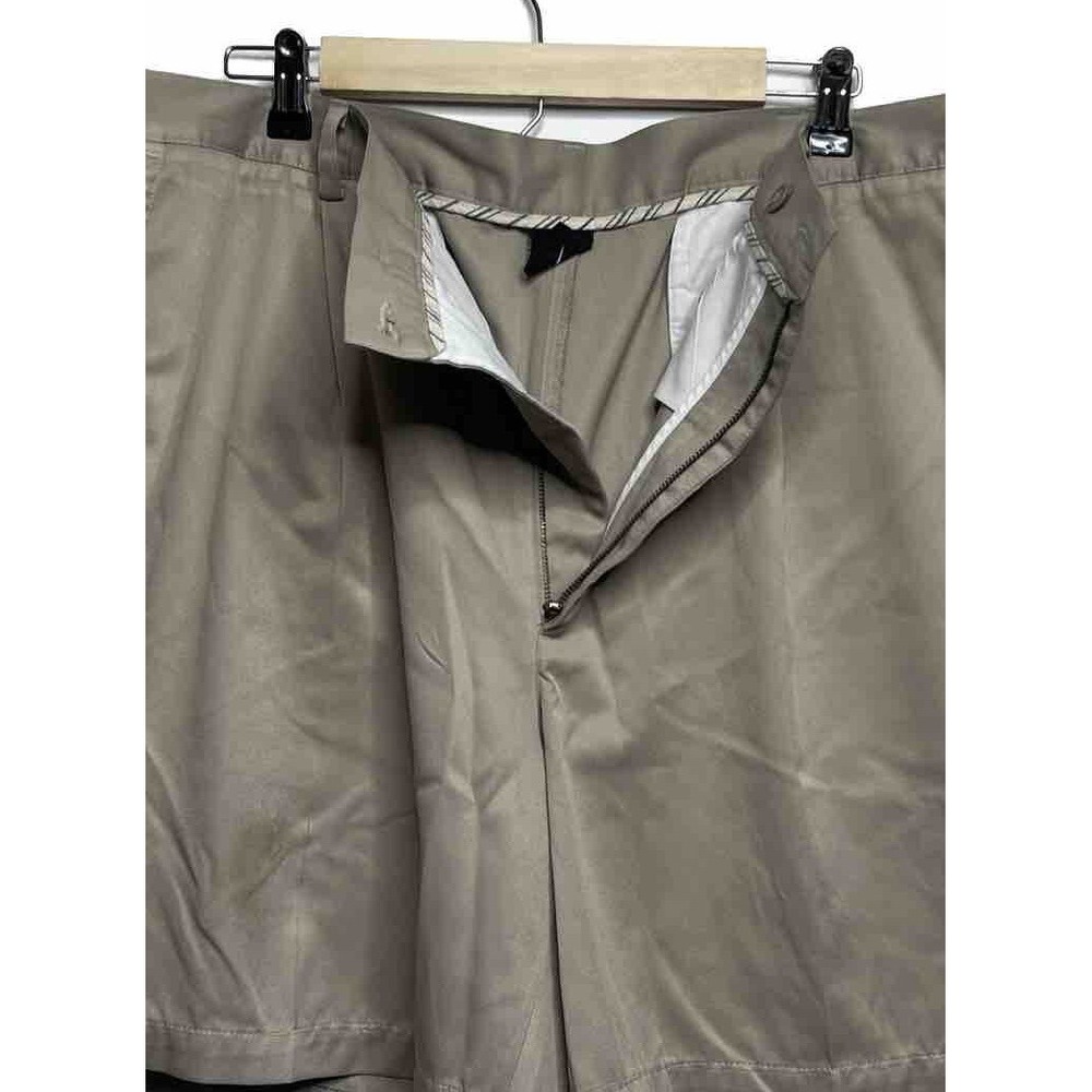 Nike Golf Men Size 40 Polyester Tan Performance Pleated Shorts - Picture 5 of 8